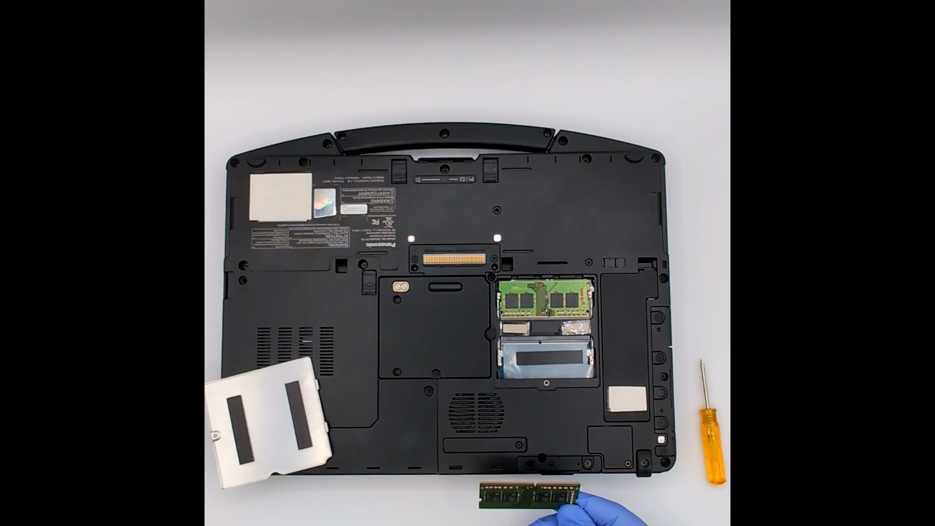 FZ-55 TOUGHBOOK RAM Placement